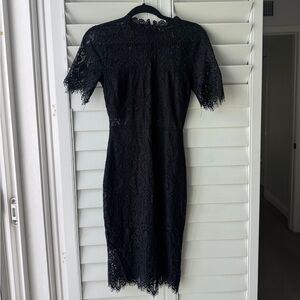 Lulu’s Elegant Black Lace Midi Dress Short Sleeve Small